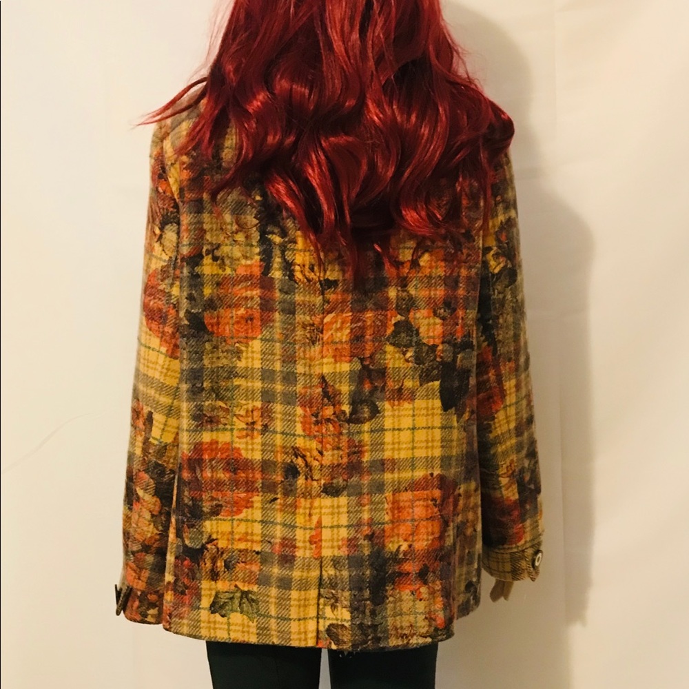 Coat - Picture 2 of 6